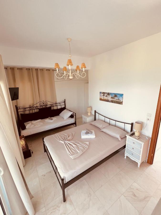 Magic House At Halkida 1M From The Beach! Apartman Chalkís Kültér fotó