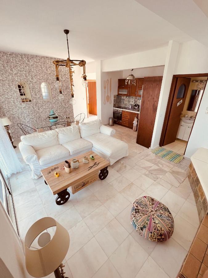 Magic House At Halkida 1M From The Beach! Apartman Chalkís Kültér fotó